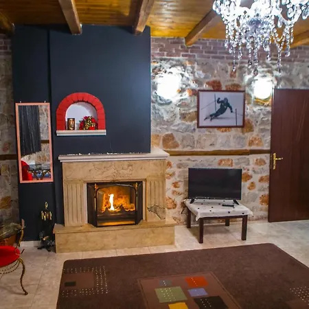 φιλοξενία 1&2 Πανσιόν 3*