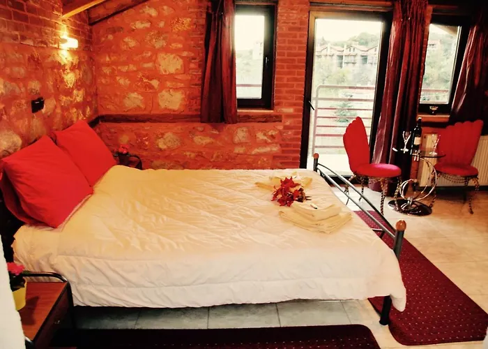 φιλοξενία 1 & 2 3*